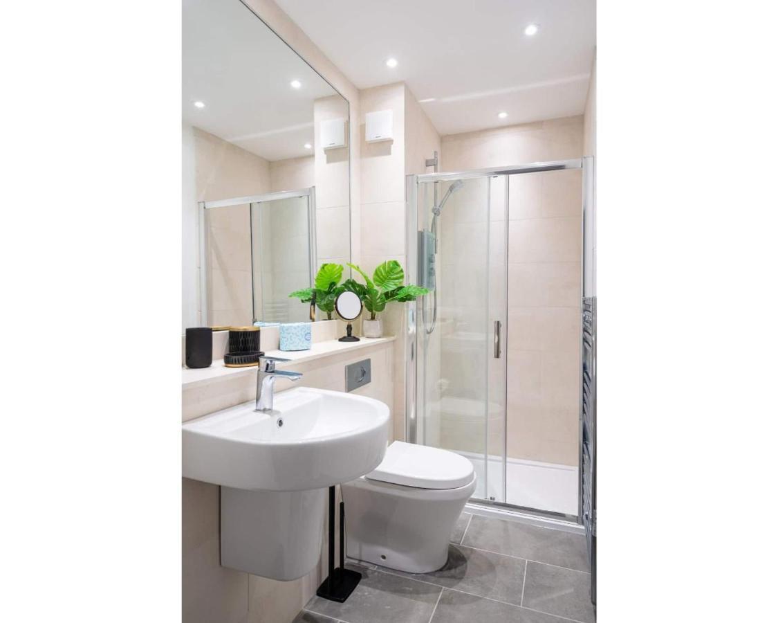 The Gilt Apartamento Bath Exterior foto